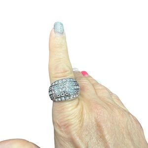 Avon Sparkling Silvertone Day to Night  Statement Ring size large NIB vintage